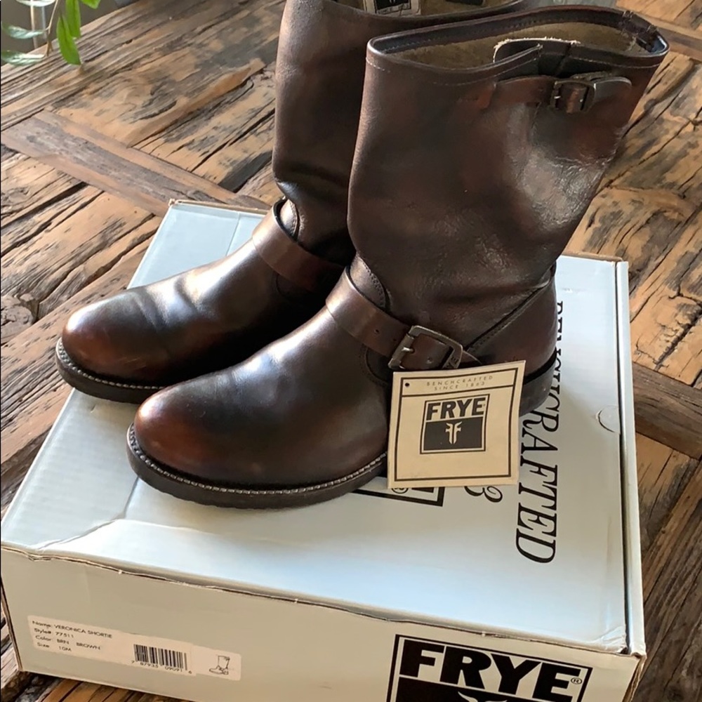 Women’s Frye Leather Ankle Leather Boots